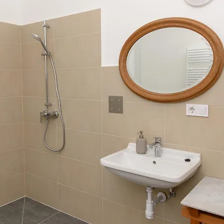 Vendeghazak - Tokaj Es A Tisza Koezeleben Apartment